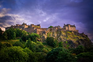 Gorgeous Edinburgh, visited using car hire by easyCar