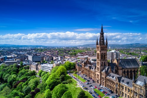 Explore Glasgow using car hire from easyCar