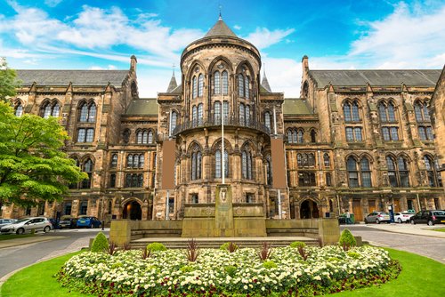 Downtown Glasgow visited using car hire from easyCar