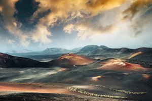 Los Hervideros in Lanzarote can be visited using car hire by easyCar