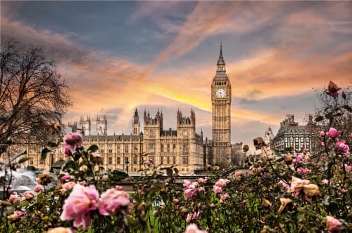 The Houses of Parliament and Big Ben visited using car hire by easyCar