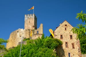 Rötteln Castle visited using easyCar