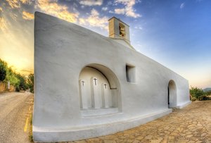Old village in Ibiza, car hire by easyCar