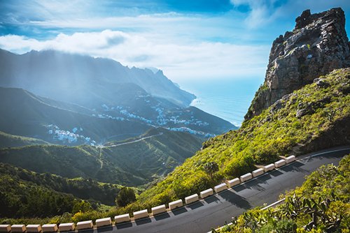 Northern Tenerife has dramatic roads that be be driven using car hire from easyCar