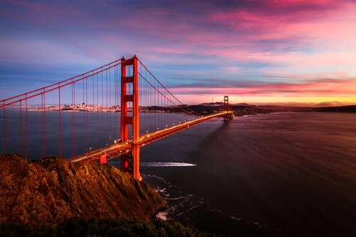 San Francisco's Golden Gate Bridge visited using car hire from easyCar.com